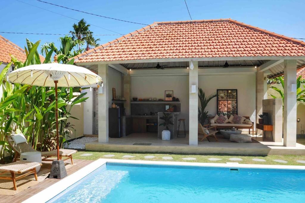 Charming 2 Bedrooms In The Heart Of Umalas Villa Canggu